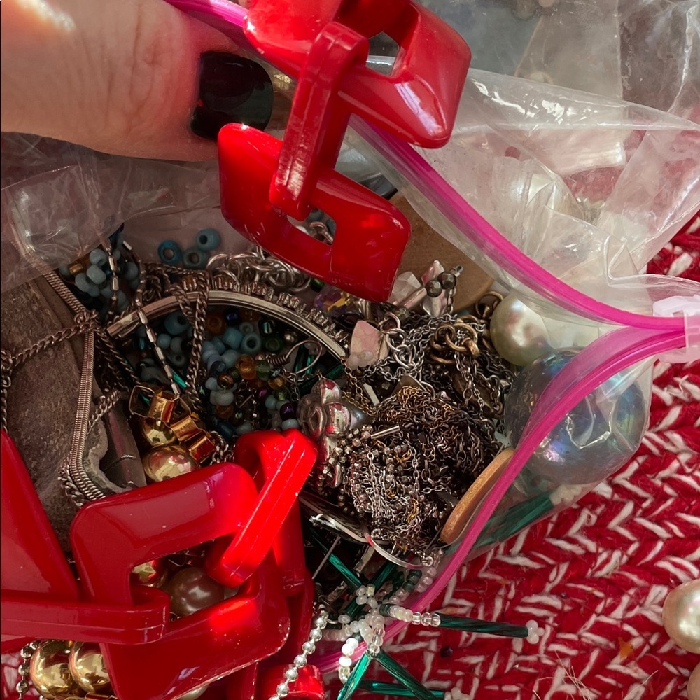 Bagful of Colorful Jewelry Pieces for re-stringing making art - Picture 5 of 9